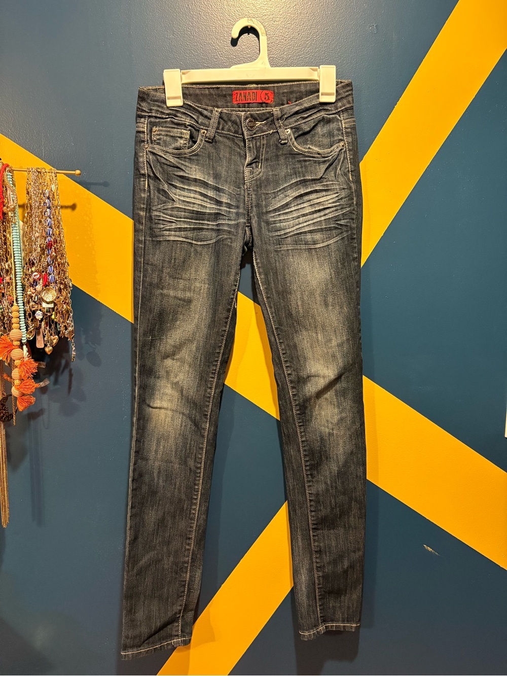 Zanadi Dark Stone Wash Low Rise Skinny Jeans EUC